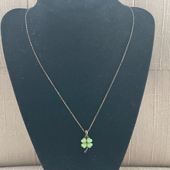 Women Necklace Green Faux Stone Pendant Fashion Jewelry Necklace - Picture 2 of 11